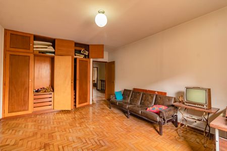 Casa à venda com 362m², 4 quartos e 6 vagas