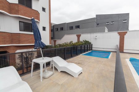 Apartamento à venda com 110m², 3 quartos e 1 vaga Apartamento à venda com 110m², 3 quartos e 1 vagaÁrea comum - Piscina