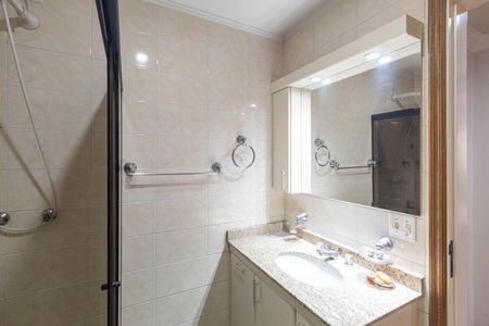 Apartamento à venda com 110m², 3 quartos e 1 vaga Apartamento à venda com 110m², 3 quartos e 1 vagaBanheiro 2