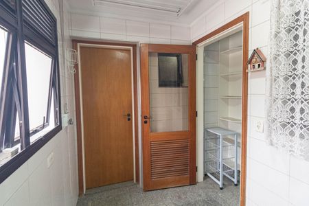 Apartamento à venda com 110m², 3 quartos e 1 vaga Apartamento à venda com 110m², 3 quartos e 1 vagaÁrea de Serviço