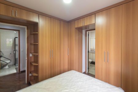 Apartamento à venda com 110m², 3 quartos e 1 vaga Apartamento à venda com 110m², 3 quartos e 1 vagaSuíte