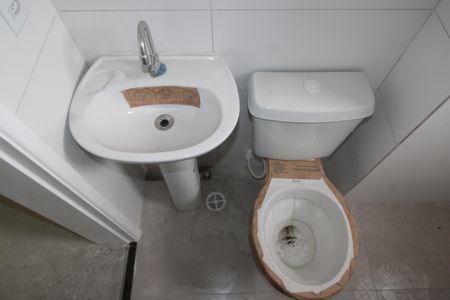 Banheiro de apartamento à venda com 1 quarto, 37m² em Piqueri, São Paulo