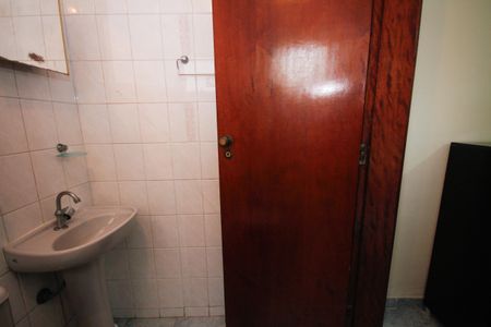 Apartamento para alugar com 70m², 2 quartos e 1 vaga Apartamento para alugar com 70m², 2 quartos e 1 vagaBanheiro da Suíte 1