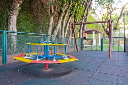 Apartamento para alugar com 60m², 3 quartos e 1 vagaÁrea comum - Playground