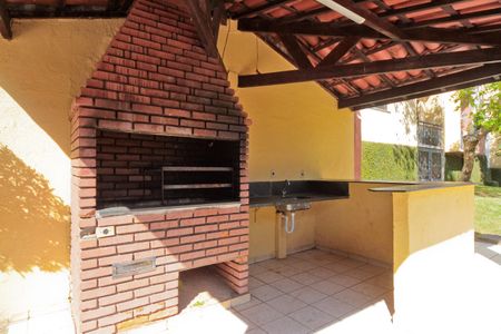 Apartamento para alugar com 60m², 3 quartos e 1 vagaÁrea comum - Churrasqueira