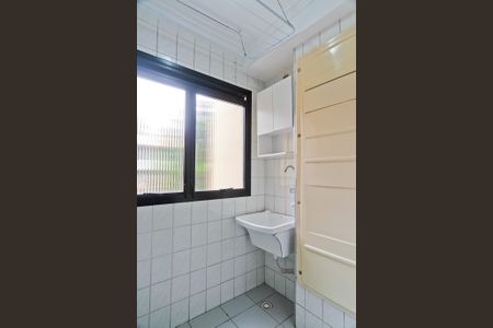 Apartamento para alugar com 60m², 3 quartos e 1 vagaÁrea de Serviço