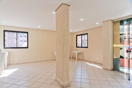 Apartamento para alugar com 60m², 3 quartos e 1 vagaÁrea comum - Salão de festas