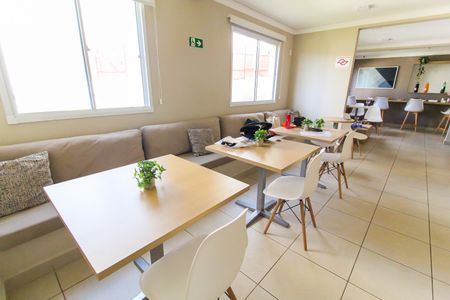 Apartamento para alugar com 32m², 2 quartos e sem vaga Apartamento para alugar com 32m², 2 quartos e sem vagaSalão de Festas