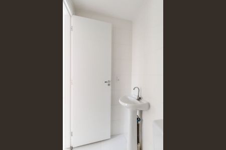 Apartamento para alugar com 32m², 2 quartos e sem vaga Apartamento para alugar com 32m², 2 quartos e sem vagaBanheiro