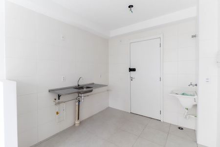 Sala - Cozinha de apartamento para alugar com 2 quartos, 32m² em Colônia (zona Leste), São Paulo
