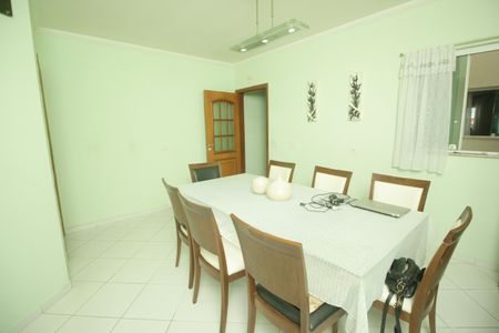 Casa à venda com 289m², 3 quartos e 6 vagasSala de Jantar