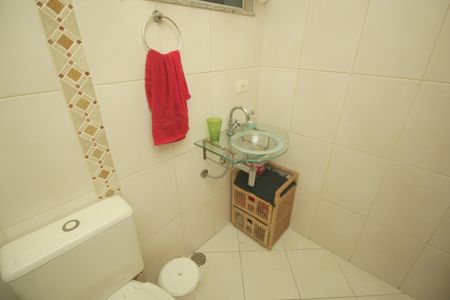 Casa à venda com 289m², 3 quartos e 6 vagasLavabo