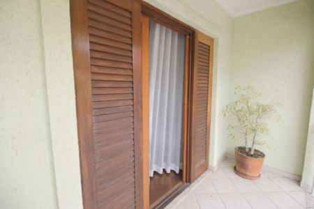 Casa à venda com 289m², 3 quartos e 6 vagasVaranda da Suíte Master