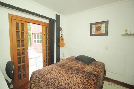 Casa à venda com 289m², 3 quartos e 6 vagasSuíte 2