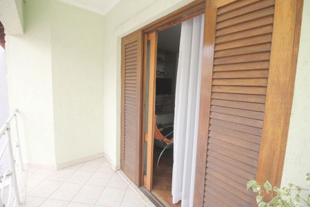 Casa à venda com 289m², 3 quartos e 6 vagasVaranda da Suíte Master