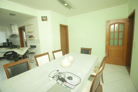 Casa à venda com 289m², 3 quartos e 6 vagasSala de Jantar