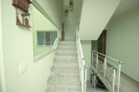 Casa à venda com 289m², 3 quartos e 6 vagasEscada