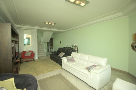 Casa à venda com 289m², 3 quartos e 6 vagasSala