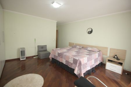 Casa à venda com 289m², 3 quartos e 6 vagasSuíte Master