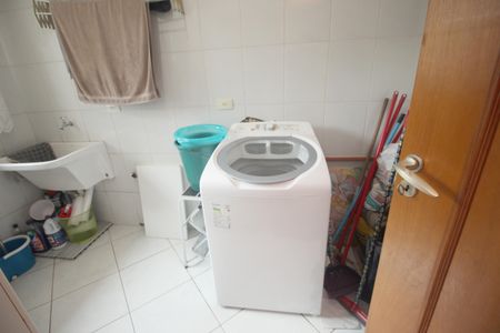 Casa à venda com 289m², 3 quartos e 6 vagasÁrea de Serviço