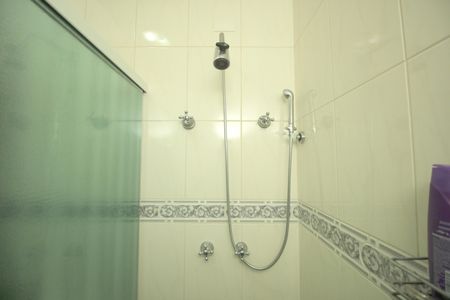 Casa à venda com 289m², 3 quartos e 6 vagasBanheiro da Suíte 1