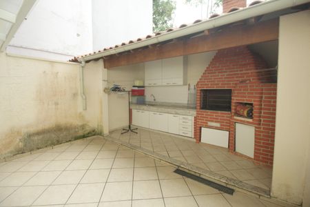 Casa à venda com 289m², 3 quartos e 6 vagasChurrasqueira