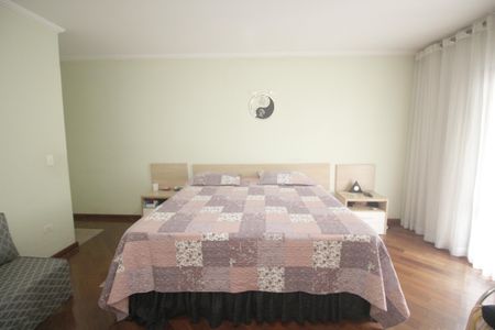 Casa à venda com 289m², 3 quartos e 6 vagasSuíte Master