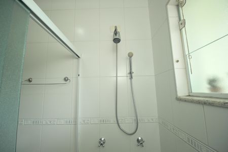 Casa à venda com 289m², 3 quartos e 6 vagasBanheiro da Suíte 2