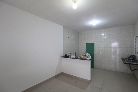 Sala de casa para alugar com 1 quarto, 70m² em Santa Terezinha, Belo Horizonte