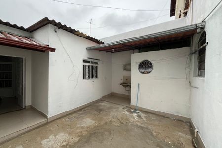 Casa para alugar com 70m², 1 quarto e 1 vagaÁrea de Serviço
