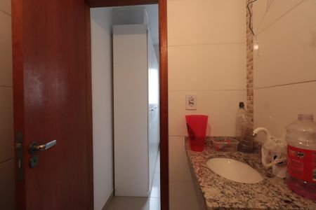 Apartamento para alugar com 61m², 2 quartos e 1 vagaBanheiro da Suíte 1
