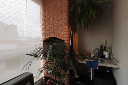 Apartamento para alugar com 61m², 2 quartos e 1 vagaSacada