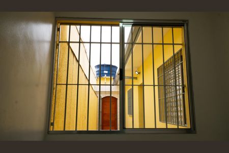 Casa à venda com 113m², 1 quarto e 2 vagasJanela área de serviço