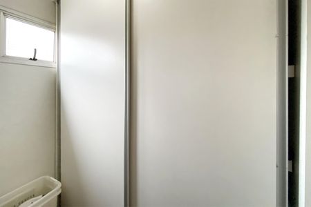 Apartamento à venda com 127m², 4 quartos e 3 vagas Apartamento à venda com 127m², 4 quartos e 3 vagasQuarto de Serviço