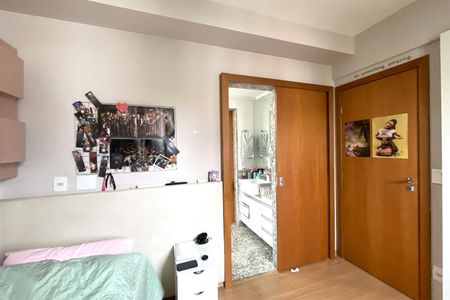 Apartamento à venda com 127m², 4 quartos e 3 vagas Apartamento à venda com 127m², 4 quartos e 3 vagasSemi Suite 4