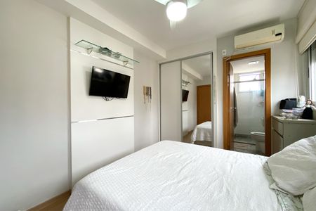 Apartamento à venda com 127m², 4 quartos e 3 vagas Apartamento à venda com 127m², 4 quartos e 3 vagasSuite 1