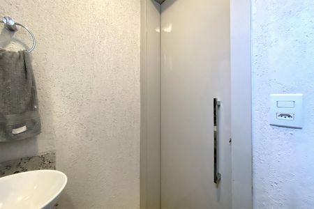 Apartamento à venda com 127m², 4 quartos e 3 vagas Apartamento à venda com 127m², 4 quartos e 3 vagasLavabo