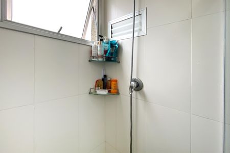 Apartamento à venda com 127m², 4 quartos e 3 vagas Apartamento à venda com 127m², 4 quartos e 3 vagasBanheiro da Suíte 1