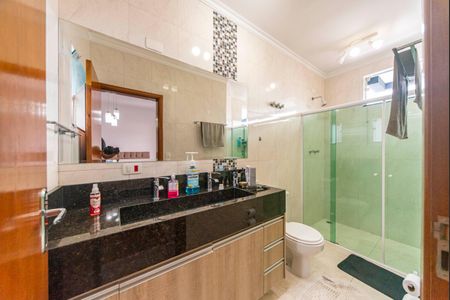 Casa à venda com 254m², 3 quartos e 4 vagasBanheiro do Quarto 3