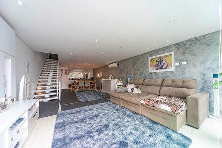 Sala de casa à venda com 3 quartos, 254m² em Vila Francisco Matarazzo, Santo André