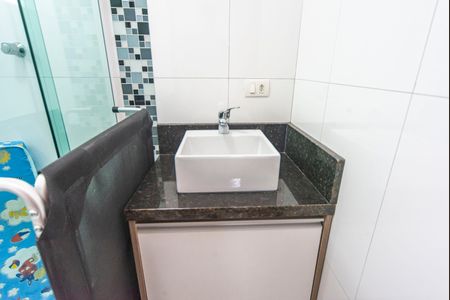 Casa à venda com 254m², 3 quartos e 4 vagasBanheiro do Quarto 1