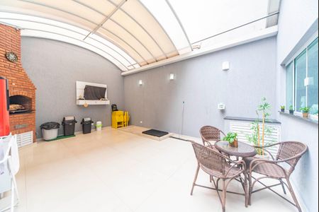 Casa à venda com 254m², 3 quartos e 4 vagasQuintal e Área Gourmet