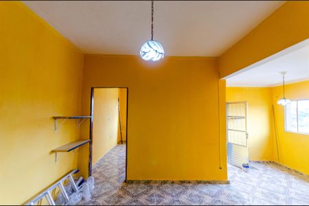 Casa para alugar com 50m², 1 quarto e sem vaga Casa para alugar com 50m², 1 quarto e sem vagaSala