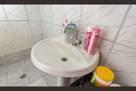 Banheiro de casa para alugar com 2 quartos, 50m² em Vila Pereira Cerca, São Paulo