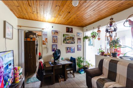 Sala de casa para alugar com 2 quartos, 50m² em Vila Pereira Cerca, São Paulo