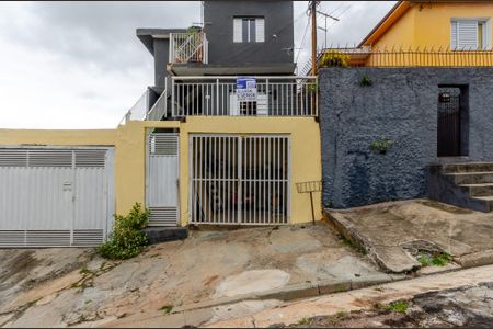 Casa para alugar com 50m², 2 quartos e sem vaga Casa para alugar com 50m², 2 quartos e sem vagaFachada