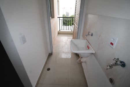 Sala / Cozinha de apartamento à venda com 2 quartos, 48m² em Piqueri, São Paulo