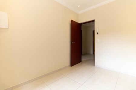 Casa à venda com 200m², 3 quartos e 2 vagasQuarto 2