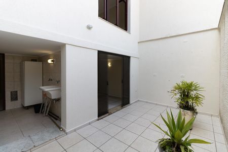 Casa à venda com 200m², 3 quartos e 2 vagasQuintal