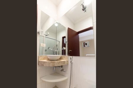 Casa à venda com 200m², 3 quartos e 2 vagasBanheiro Social 